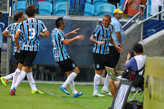 Nem precisa de gol. Apenas jogue, Edinho. Foto do Lucas Uebel/Grêmio Oficial (Via Flickr)